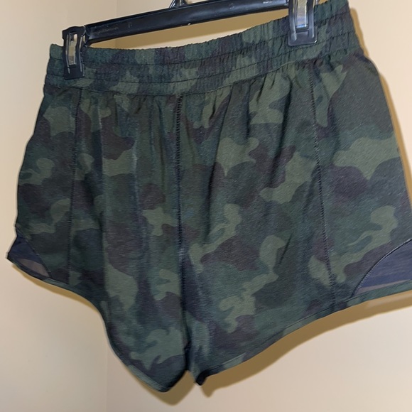Camo athletic shorts, size small - Picture 3 of 6